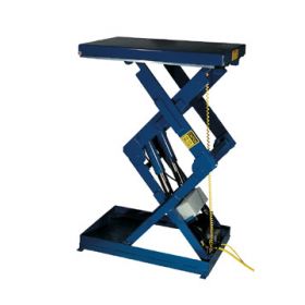 The economy scissor lift features capacities of up to 5,000 lbs.